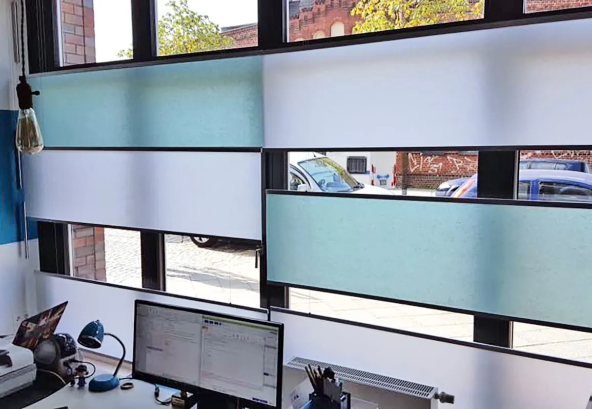 Fensterdekorationssystem Flow von Wood & Washi