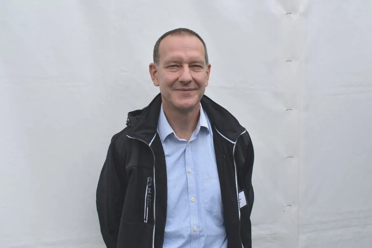 Jörg Wolfram macht Partner zu Freunden