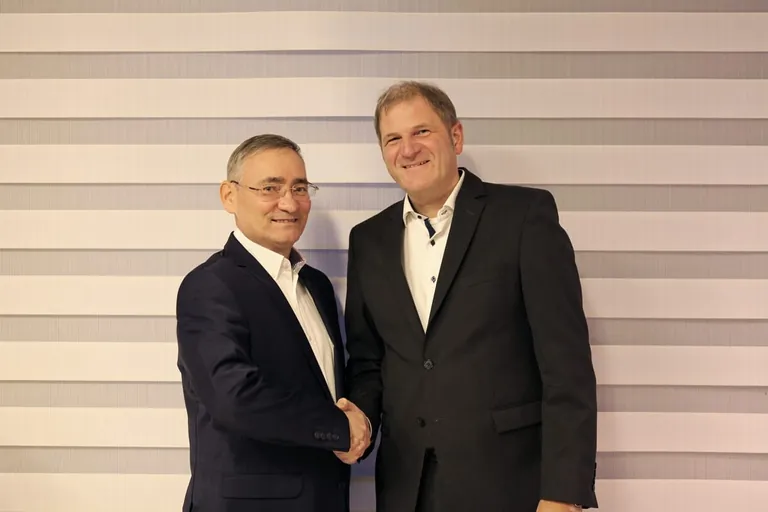 Dipl.-Ing. Krzysztof Krawczyk und Frank Tovornik