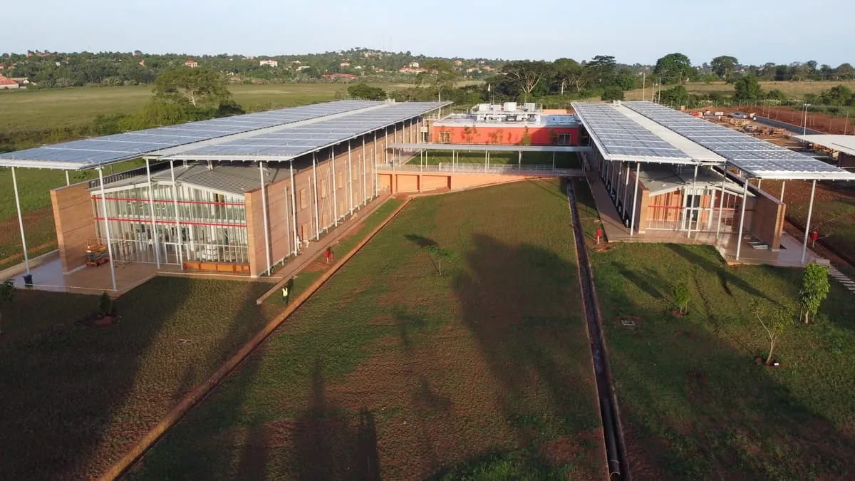 Spende: Nice unterstützt Kinderklinik in Uganda