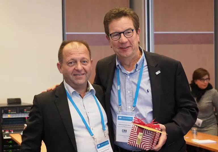 Der neu gewählte ITRS-Präsident Thomas Roman (li.) mit seinem Vorgänger Wolfgang Rudorf-Witrin