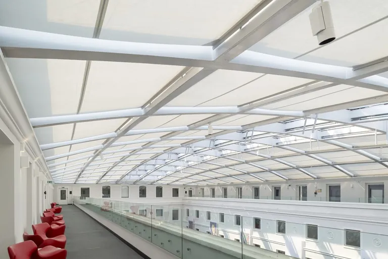 Centre William Rapport Screens