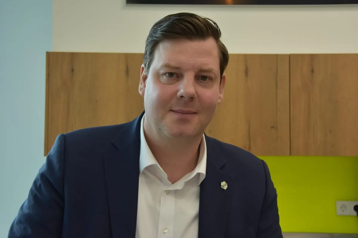 Schmid: "Die Bindung zur Branche ist heute noch viel enger."