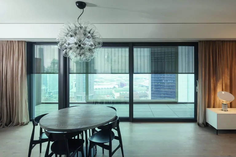 One Forty West s_enro Anlagen von MHZ