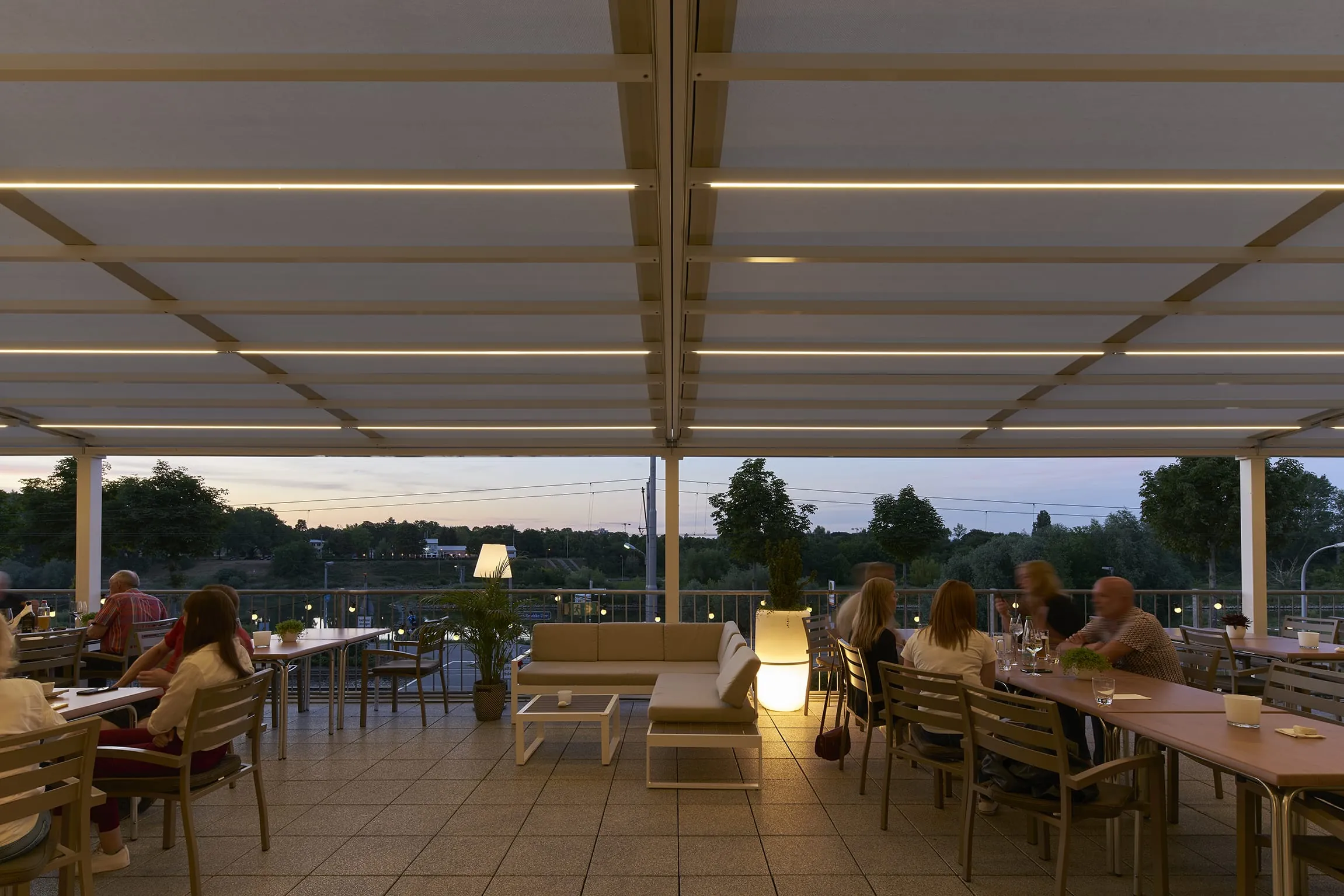 Gastroterrasse wetterfest überdacht