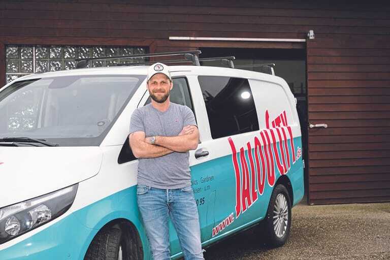 Raumausstatter Marco Pfeifers hat sich mit dem Konzept von Franchiesanbieter Jaloucity selbstständig gemacht.