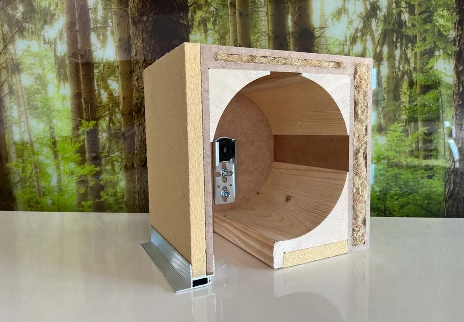 Rollladen- und Raffstorekasten aus nachwachsenden Rohstoffen