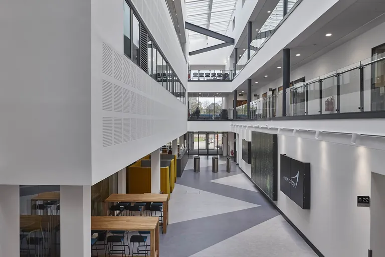 velux_commercial_exeter_college_ID10139642