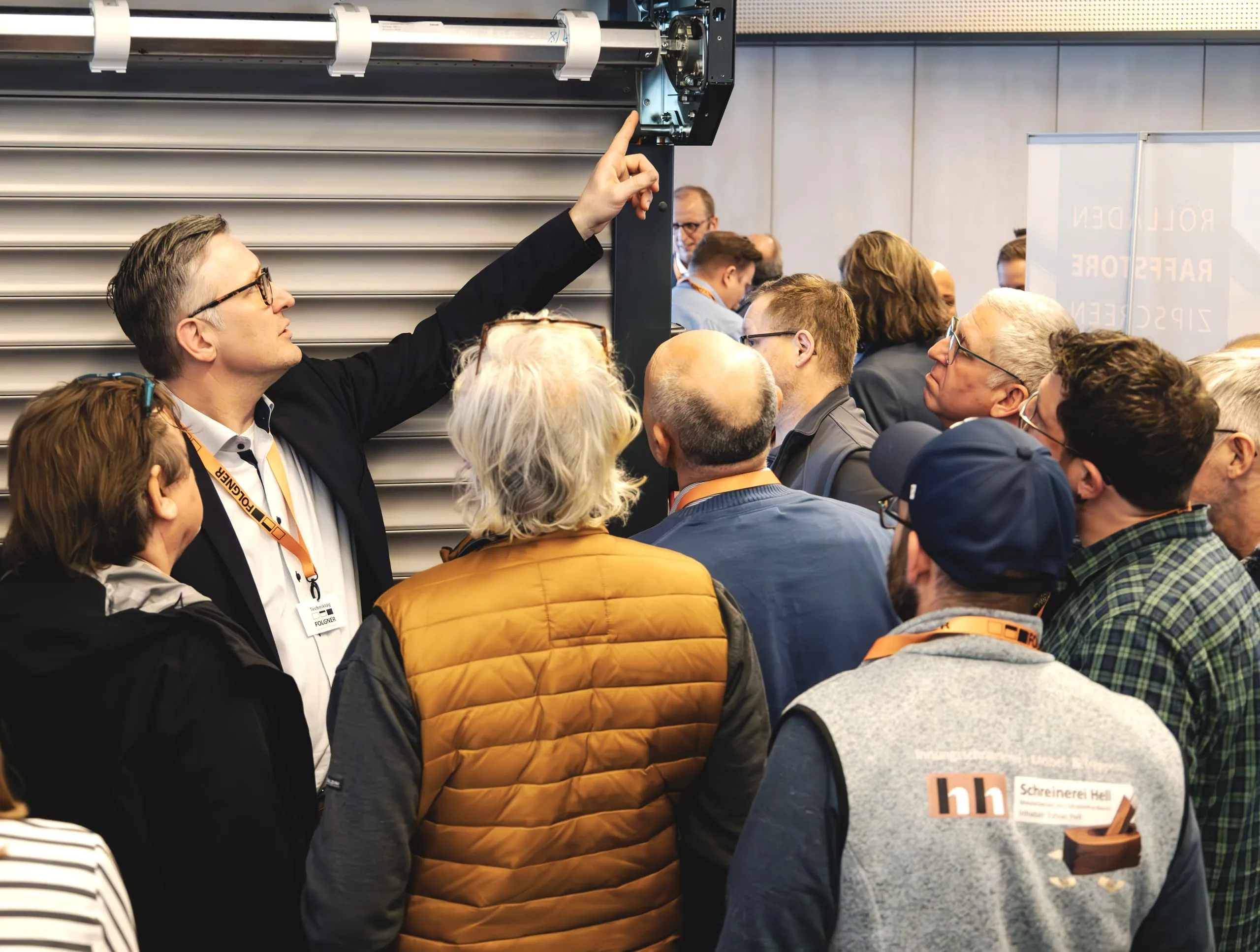 Folgner stellt eigene Rolltore vor