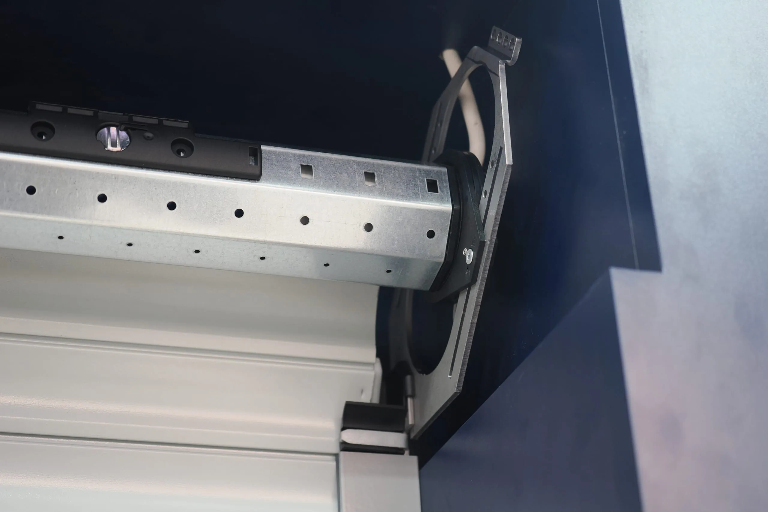 Tradi Neo: Intelligente Komplettlösung für Sturzkastensysteme