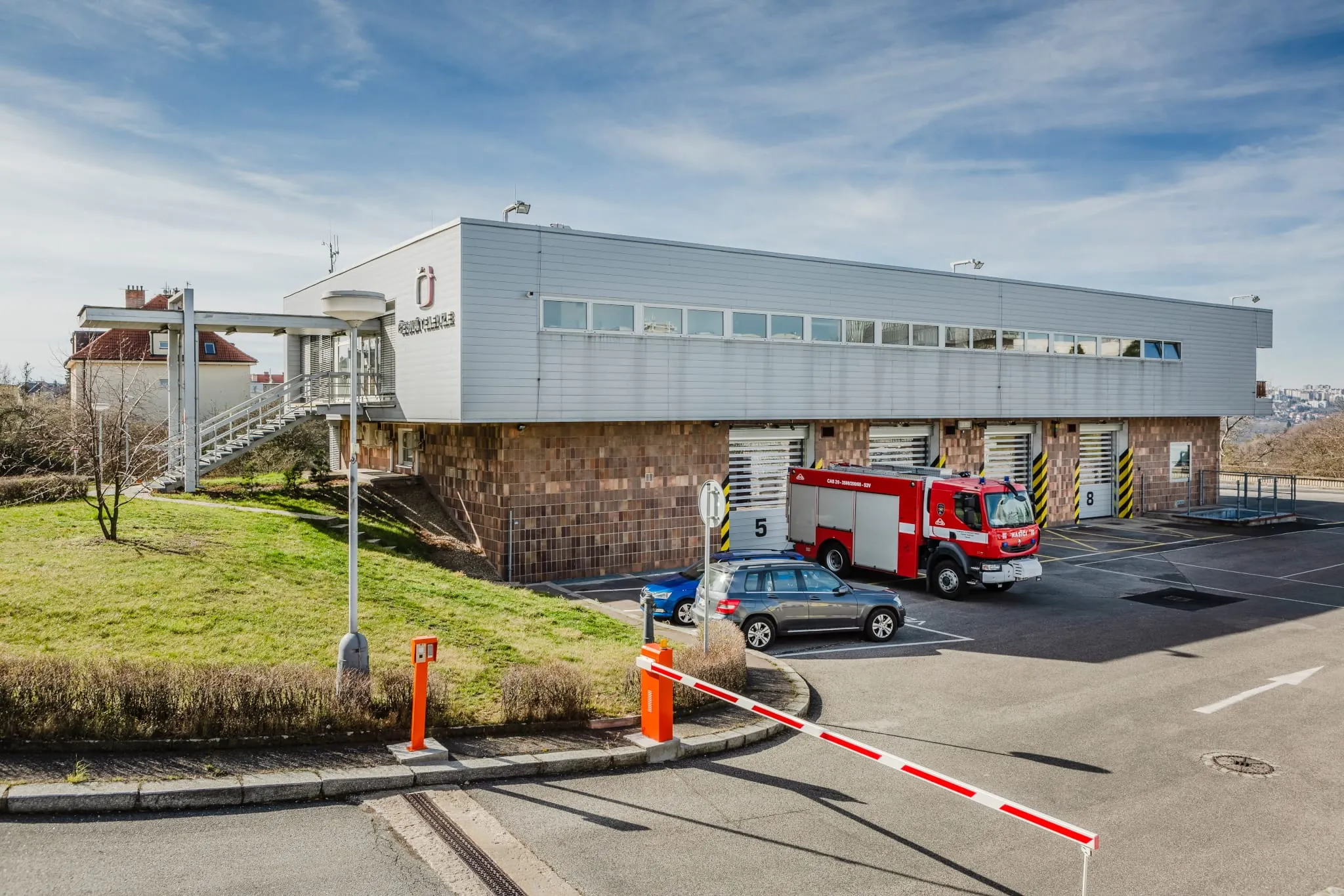 Schnelllauftore für Feuerwache des Tschechischen Fernsehens