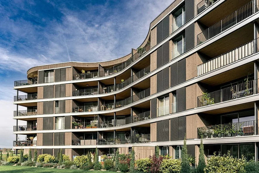 Aluminium-Schiebeläden für Wohnanlage in der Schweiz