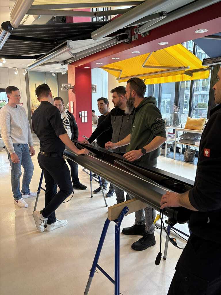 Das Programm der Markilux Academy steht fest. Die Fachbetriebe dürfen sich auch diesmal auf ein praxisnahes Schulungsangebot mit vielen klassischen Trainings und Webinaren sowie einige neue Workshops freuen.
