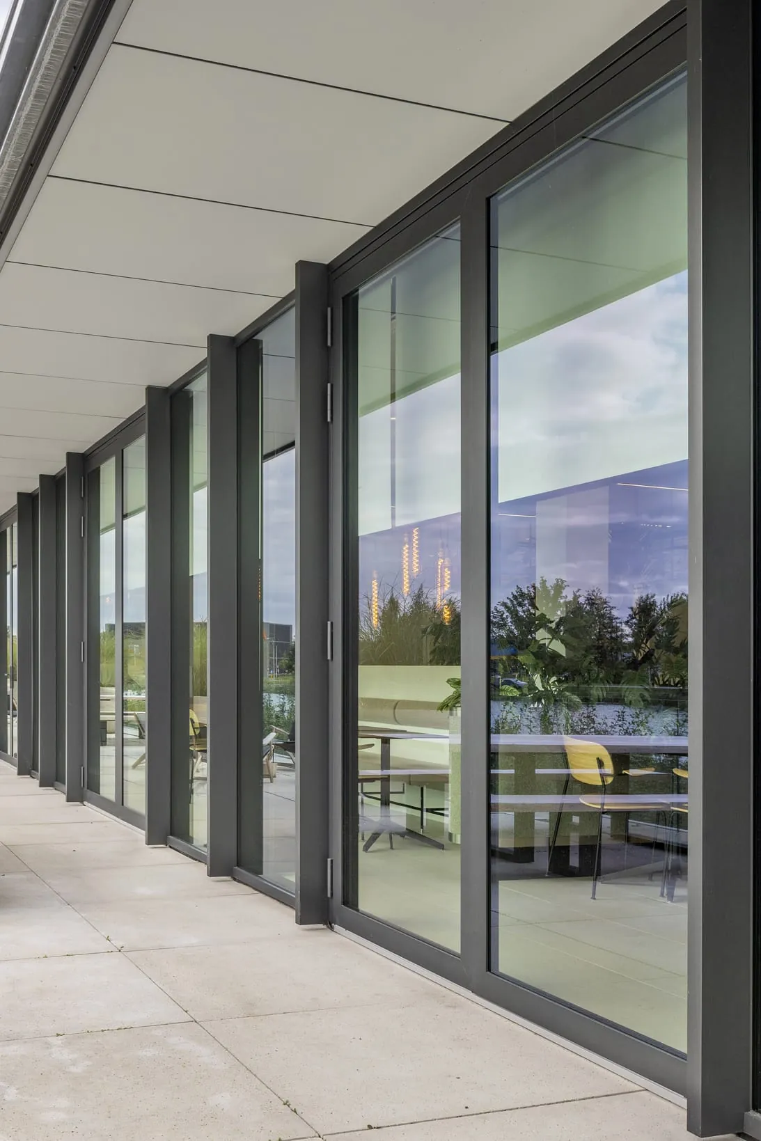 Saint-Gobain Glass kooperiert mit Kvadrat Shade