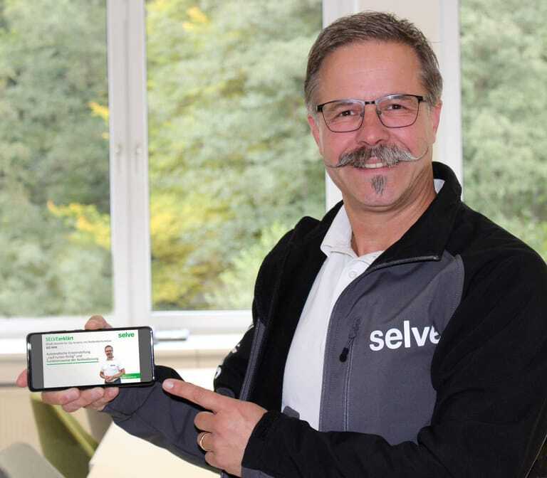 Kompetent erklärt, wie es funktioniert: Guido Schildbach ist Hauptakteur etlicher Erklärvideos von Selve.
