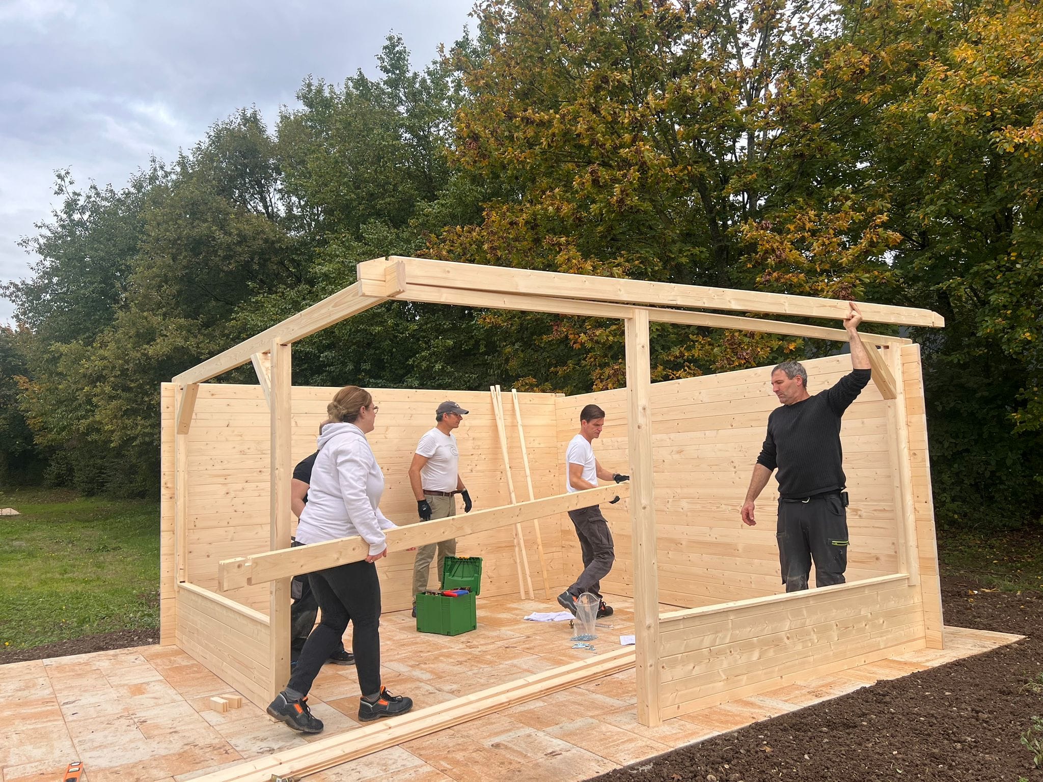 Somfy schafft Rückzugsort für Freundeskreis Mensch