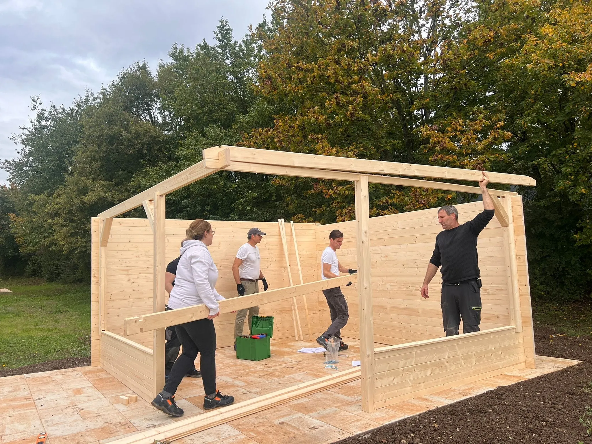 Somfy schafft Rückzugsort für Freundeskreis Mensch