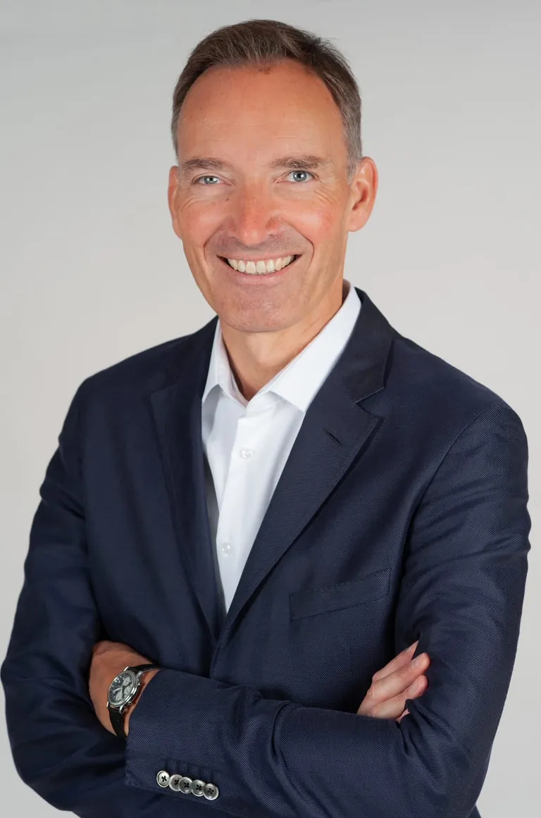 Andreas K&ouml;nig, Sprecher der Gesch&auml;ftsf&uuml;hrung, Unternehmensgruppe Alfred Bohn: "TS-Aluminium erf&uuml;llt alle Qualit&auml;tsanspr&uuml;che, die Tebau f&uuml;r seine Kunden an einen Partner stellt."