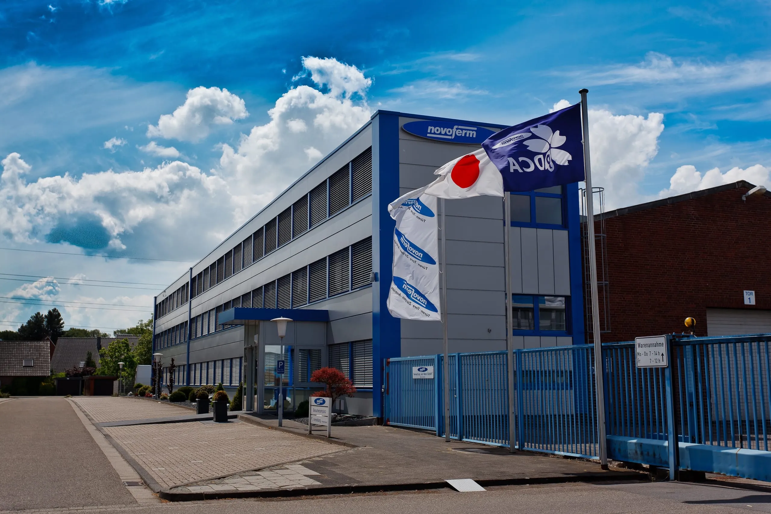 Die heutige Unternehmenszentrale von Novoferm befindet sich in Rees am Niederrhein.