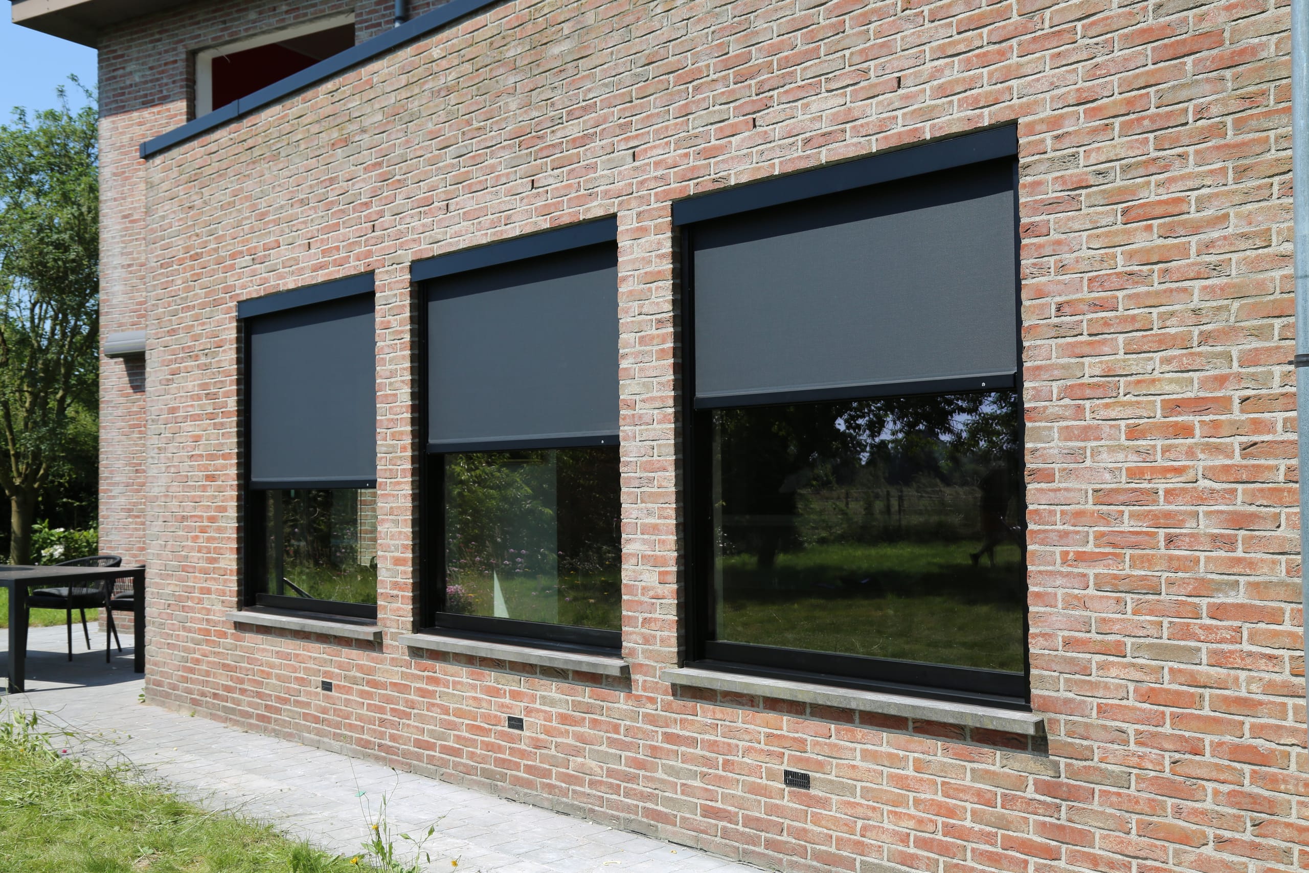 Neue Fenster mit Textilsonnenschutz