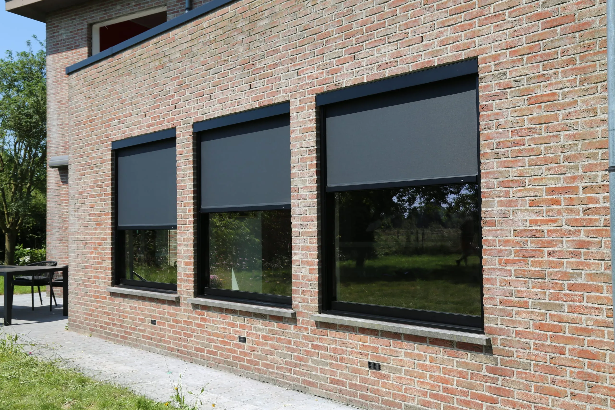 Neue Fenster mit Textilsonnenschutz