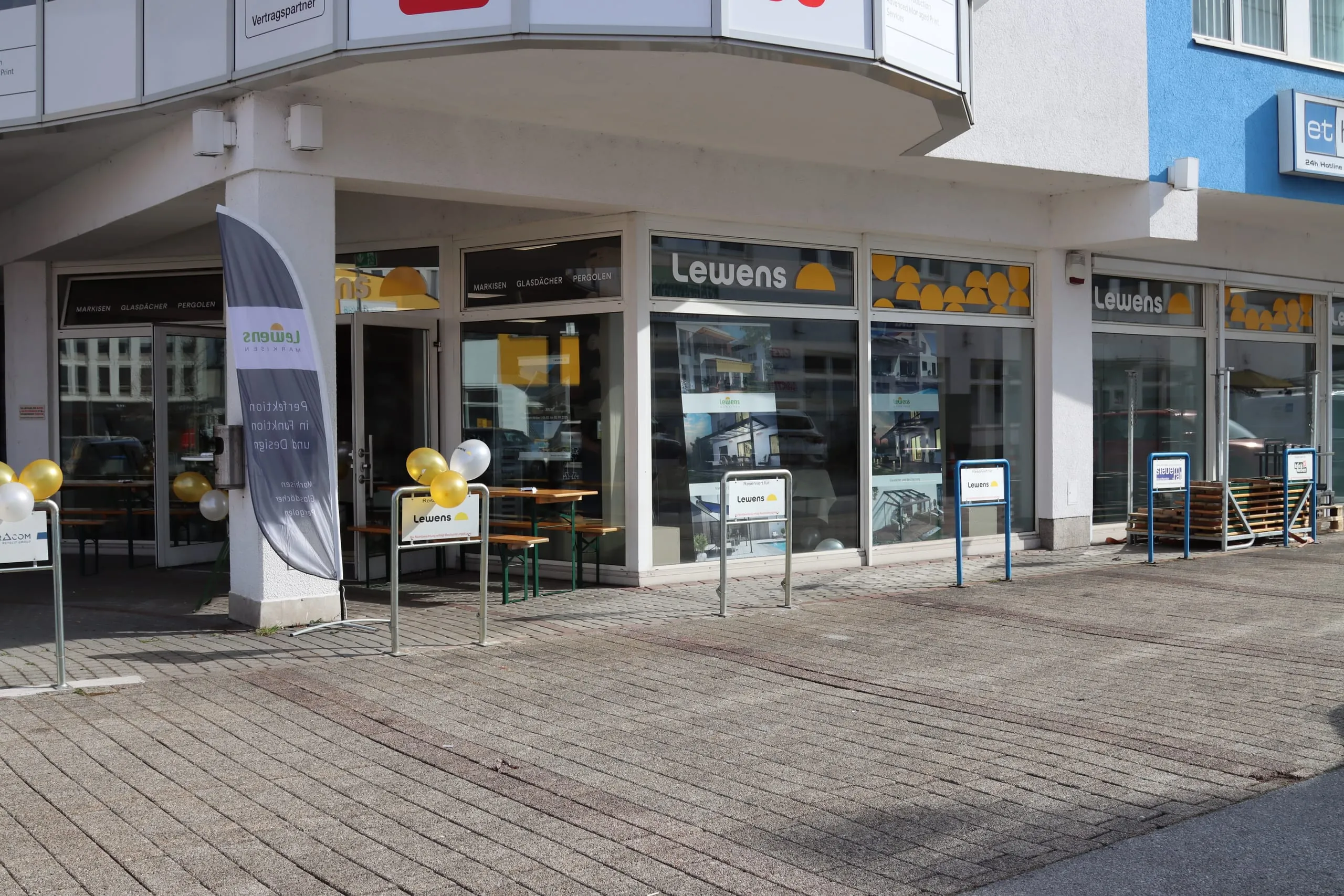 Lewens eröffnet Schauraum in Innsbruck