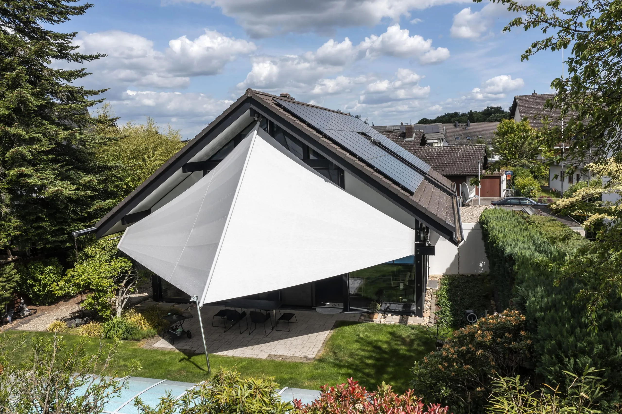 Sonnensegel mit intelligenter Steuerung