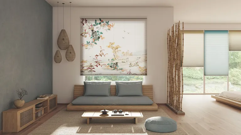 Als Teil der neuen exklusiven MHZ Premium-Kollektion verbindet das Plissee Kyoto mit seinem ausdrucksstarken Dessin aus einer der fünf facettenreichen Farbwelten grafische Eleganz mit textiler Raffinesse.