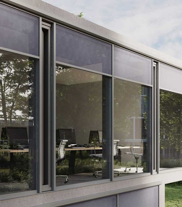 Das Zip-Screen-System Heroal VS Z CS lässt sich nahtlos in das Aluminium-Fassadensystem Heroal C 50 integrieren.