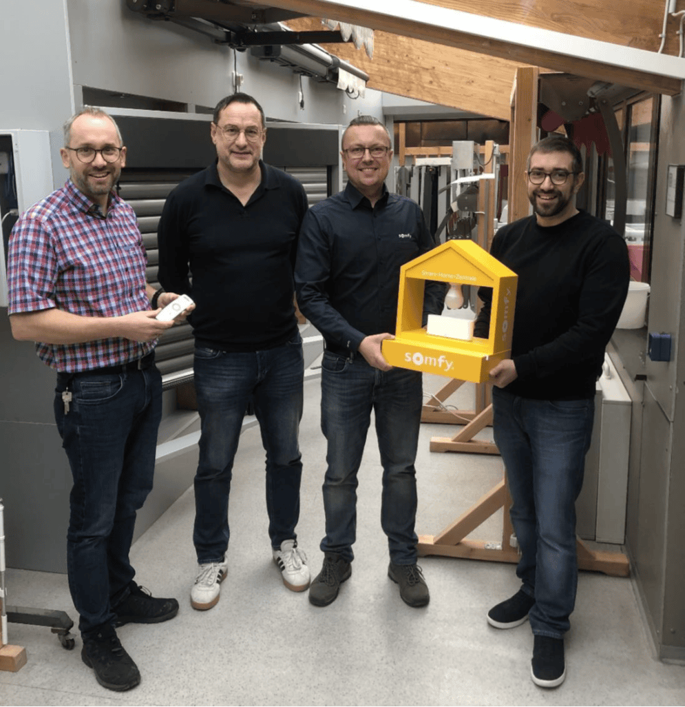 Somfy rüstet Berufsschule mit SmartHome-Technologie aus